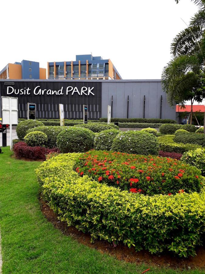 Dusit Grand Park Condo Pattaya Exteriör bild